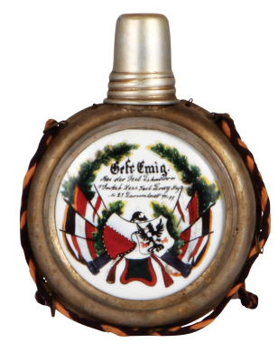 Regimental flask, .25L, porcelain, Leib Esk., Drag. Nr 23, Darmstadt, 1894 - 1897, named to: Geft. Emig, replaced cap, porcelain good condition.