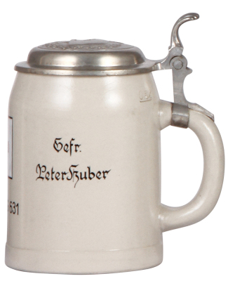 German military stein, .5L, stoneware, late 1930s, Laz. Zug 631, owner's name, 1940, pewter lid with relief helmet with swastika, very rare, mint. A DETAILED PHOTO OF THE LID IS AVAILABLE, PLEASE EMAIL YOUR REQUEST. - 2