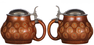 Three stoneware steins, .5L, relief, marked 204, brown saltglaze, Art Nouveau, pewter lid, mint; with, .5L, relief, marked 2184, brown saltglaze, Art Nouveau, pewter lid, mint; with, .5L, relief, marked 2186, made by Marzi & Remy, brown saltglaze, Art Nou - 3