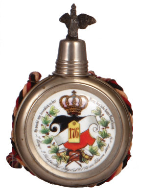 Regimental flask, .25L, porcelain, 2. Comp., Inft. Regt. Nr. 176, Thorn, 1902 - 1904, named to: Res. Hein. Altherr, very good condition. - 2