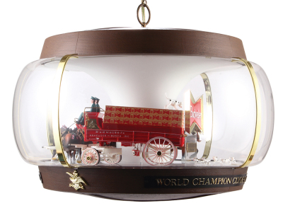 Anheuser-Busch Clydesdale lamp, 16.5" ht. x 23.5" d., Clydesdale horse team with dogs, plaque inside the lamp: Budweiser King of Beers Limited Edition Serial No. 691, excellent condition.