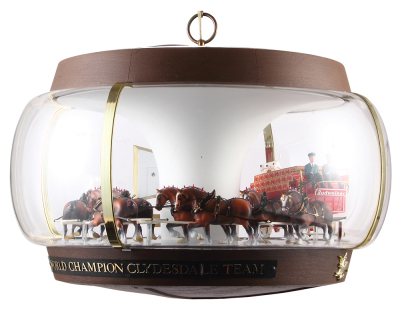 Anheuser-Busch Clydesdale lamp, 16.5" ht. x 23.5" d., Clydesdale horse team with dogs, plaque inside the lamp: Budweiser King of Beers Limited Edition Serial No. 691, excellent condition. - 3