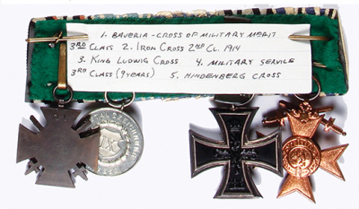 German medal bar, 6.2'' l., with ribbon bar, Bavarian Cross of Military Merit 3rd class; Iron Cross 1914 2nd class; King Ludwig Cross; Bavarian Military Service 9 years 3rd class; Hindenburg Cross, good condition. - 2